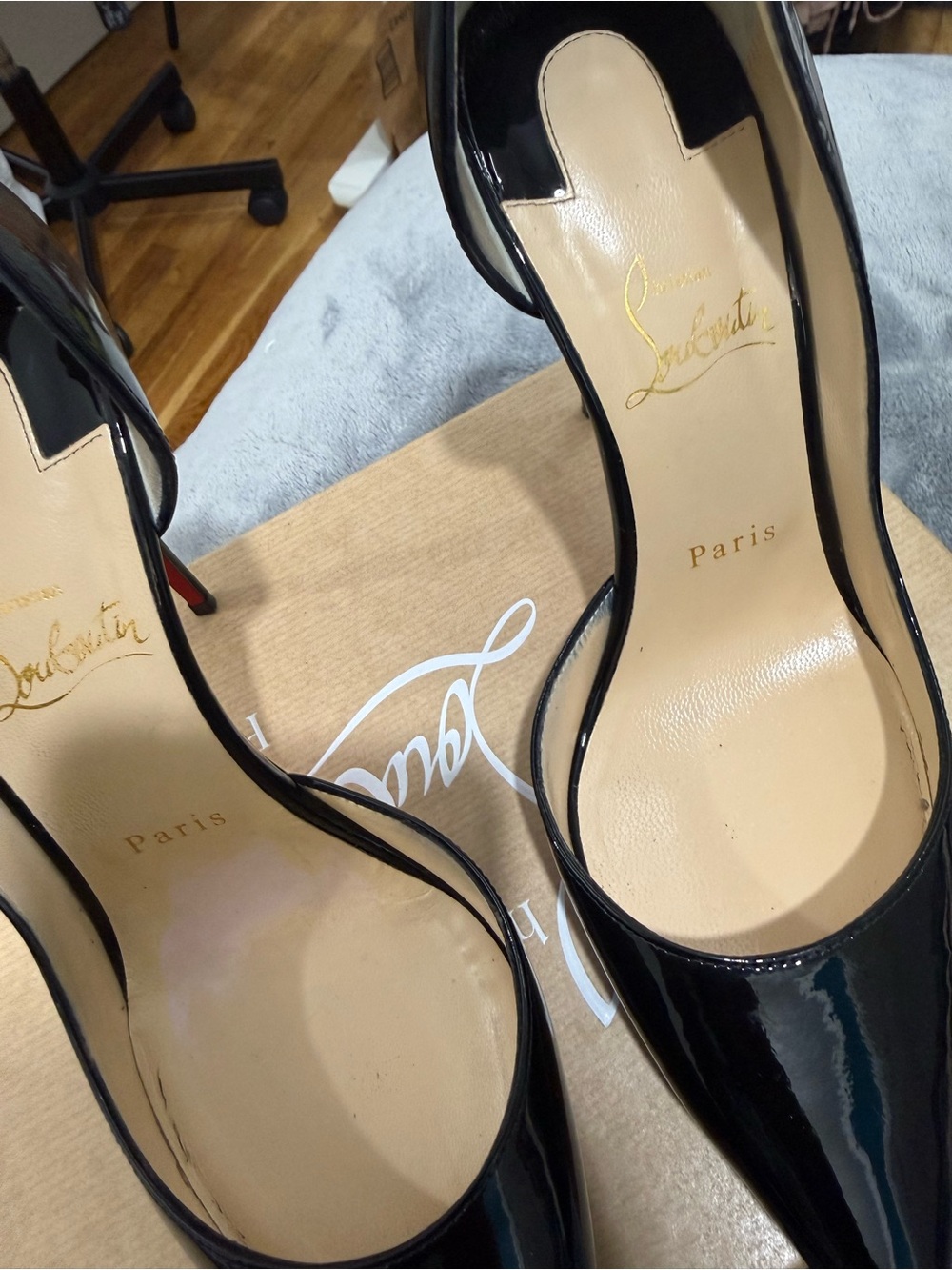 Louboutin Iriza - Picture 3 of 5
